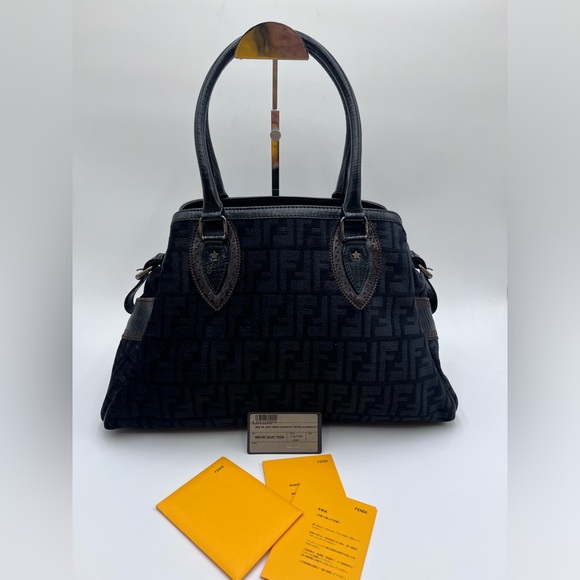 Fendi Zucca Shoulder Bag / Handbag - Picture 2 of 16